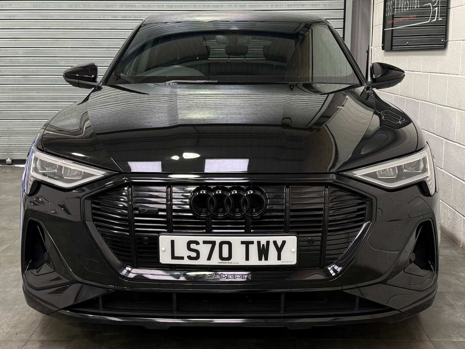 Used Audi e-tron 2020 for sale - 76427174: Photo 2