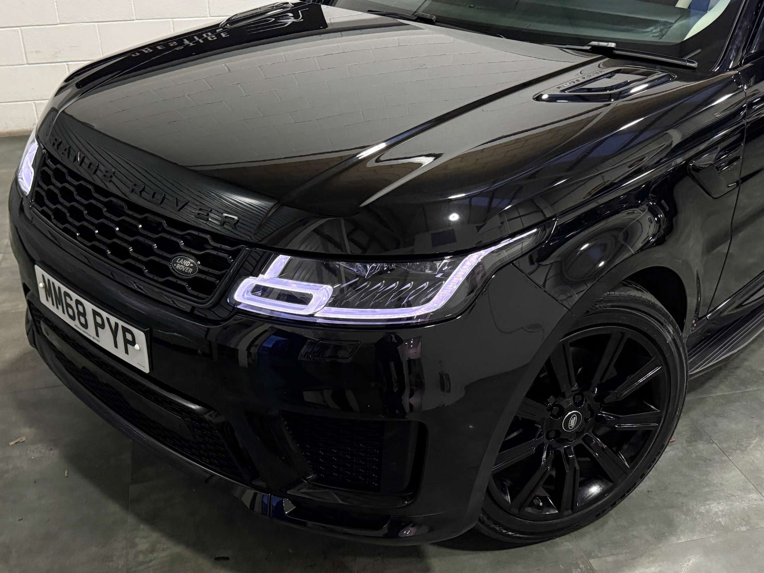 Used Land Rover Range Rover Sport 2018 for sale - 76358323: Photo 11