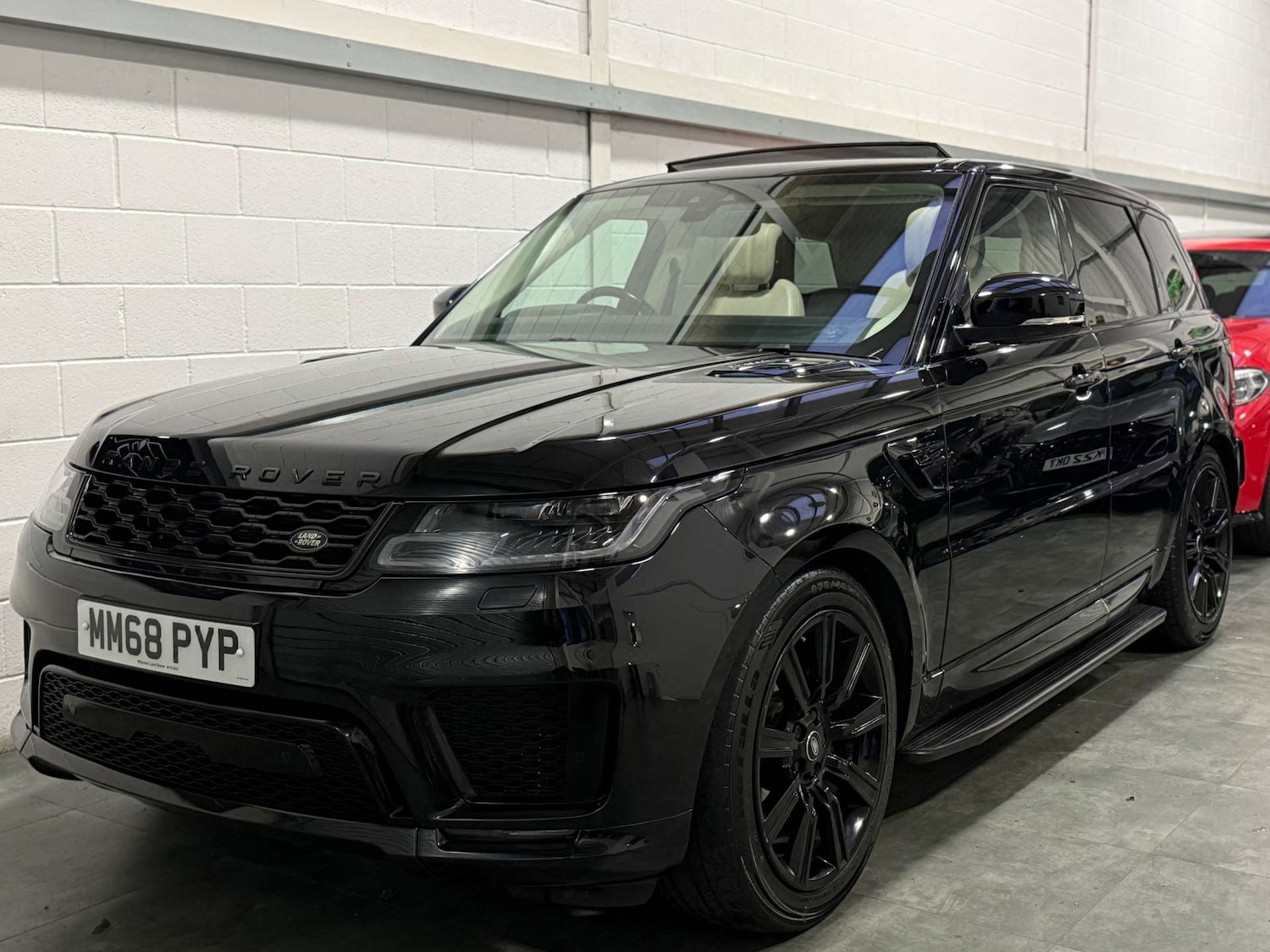 Used Land Rover Range Rover Sport 2018 for sale - 76358323: Photo 3