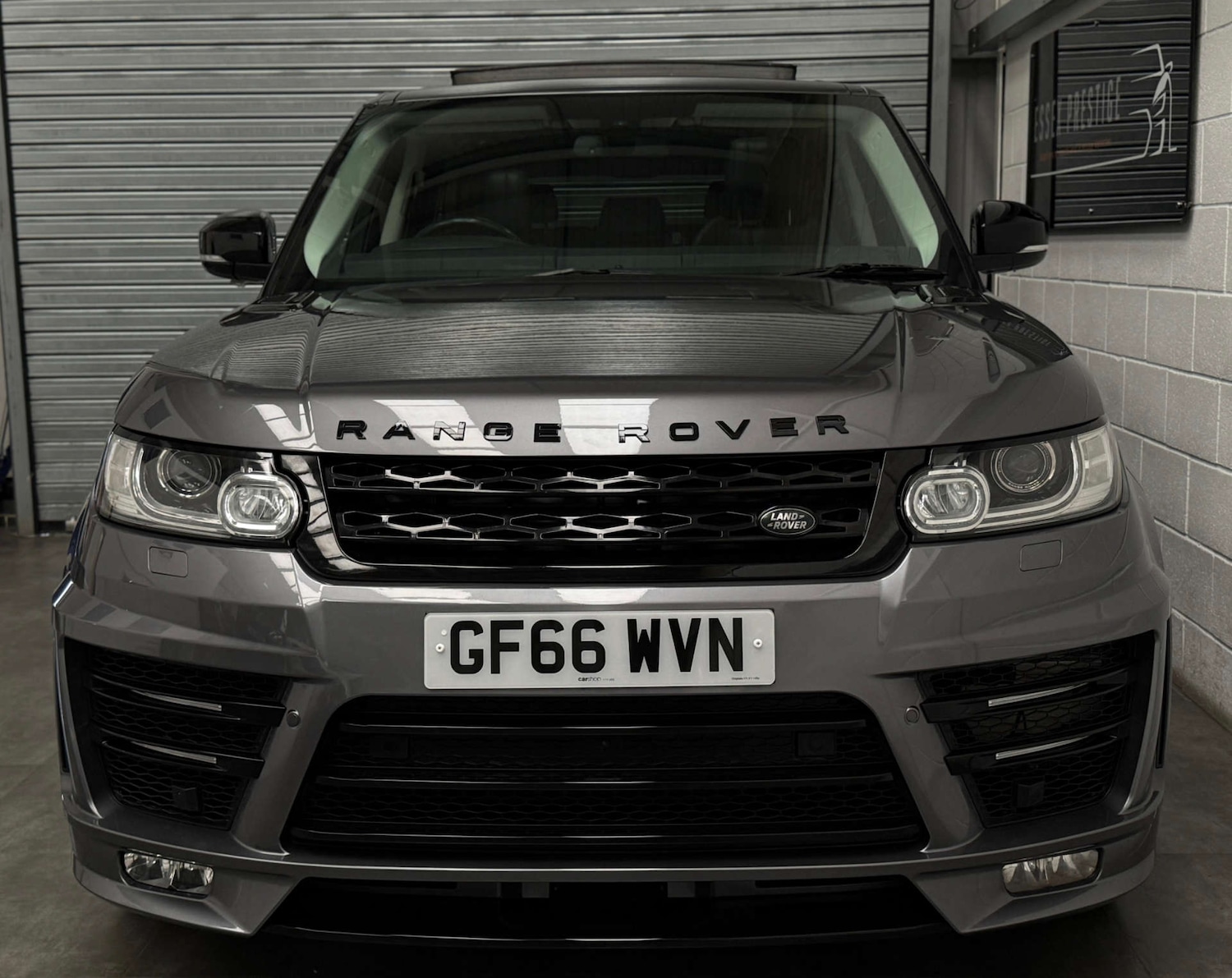 Used Land Rover Range Rover Sport 2016 for sale - 76600920: Photo 2