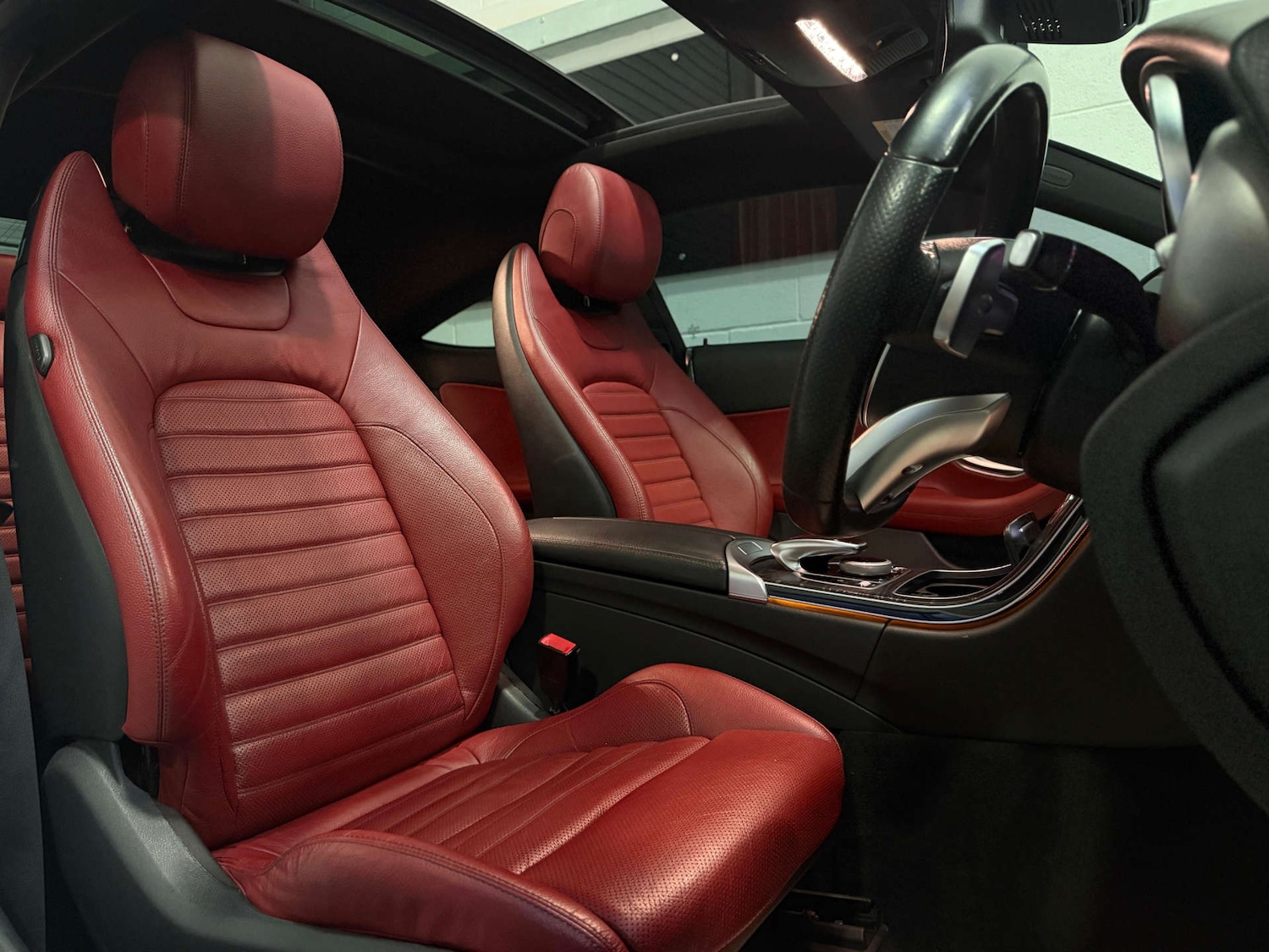 Used Mercedes-Benz C Class 2016 for sale - 76829909: Photo 16