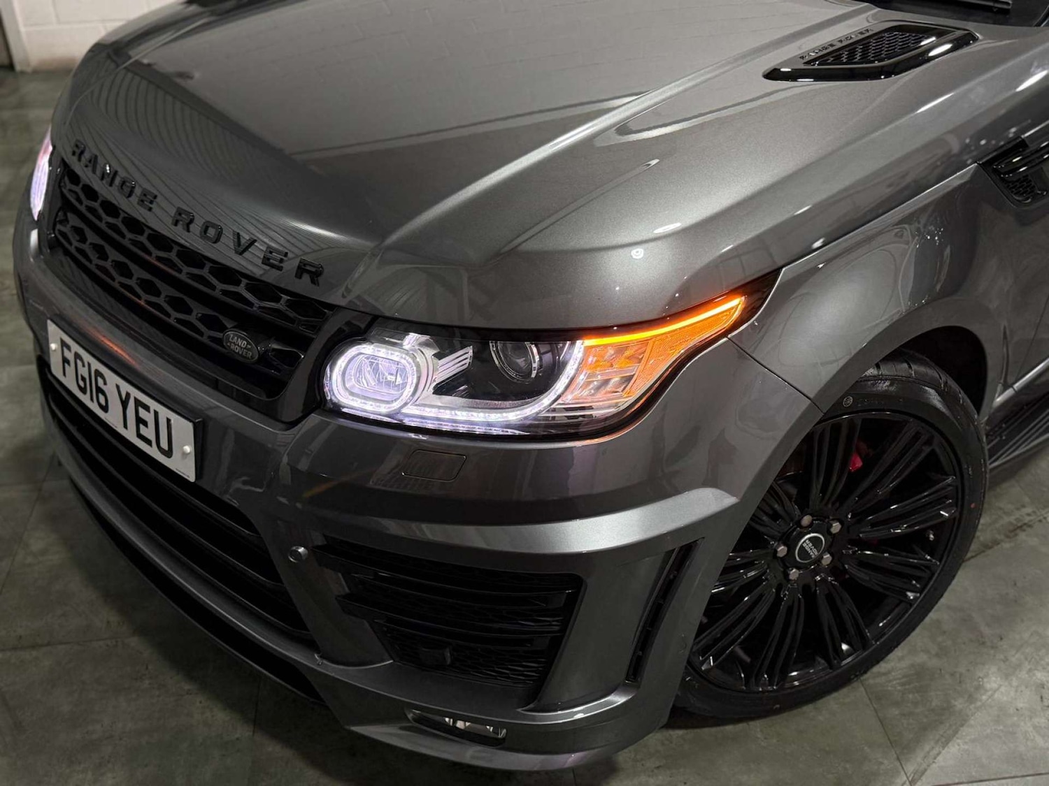 Used Land Rover Range Rover Sport 2016 for sale - 76896345: Photo 11