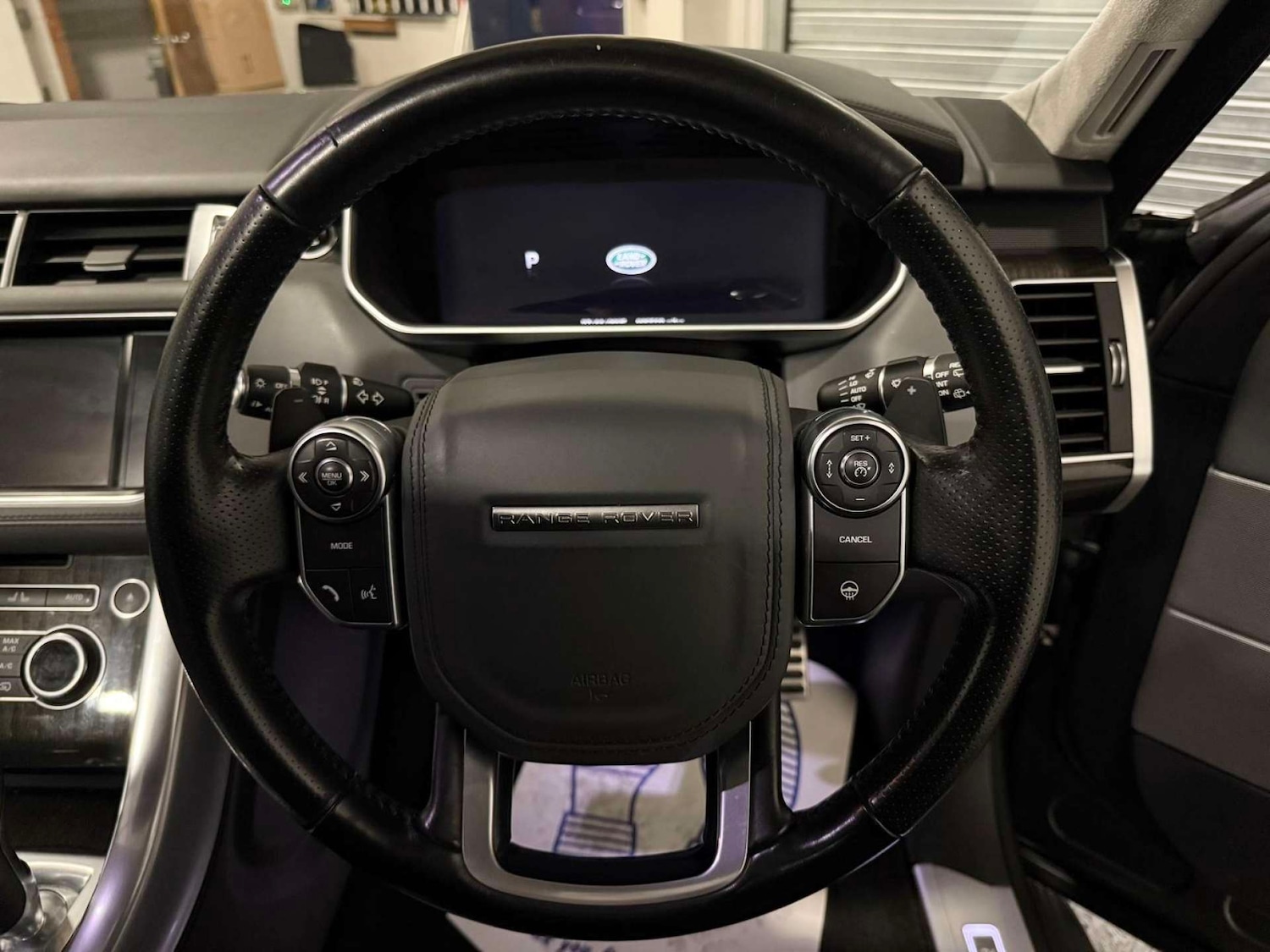 Used Land Rover Range Rover Sport 2016 for sale - 76896345: Photo 13