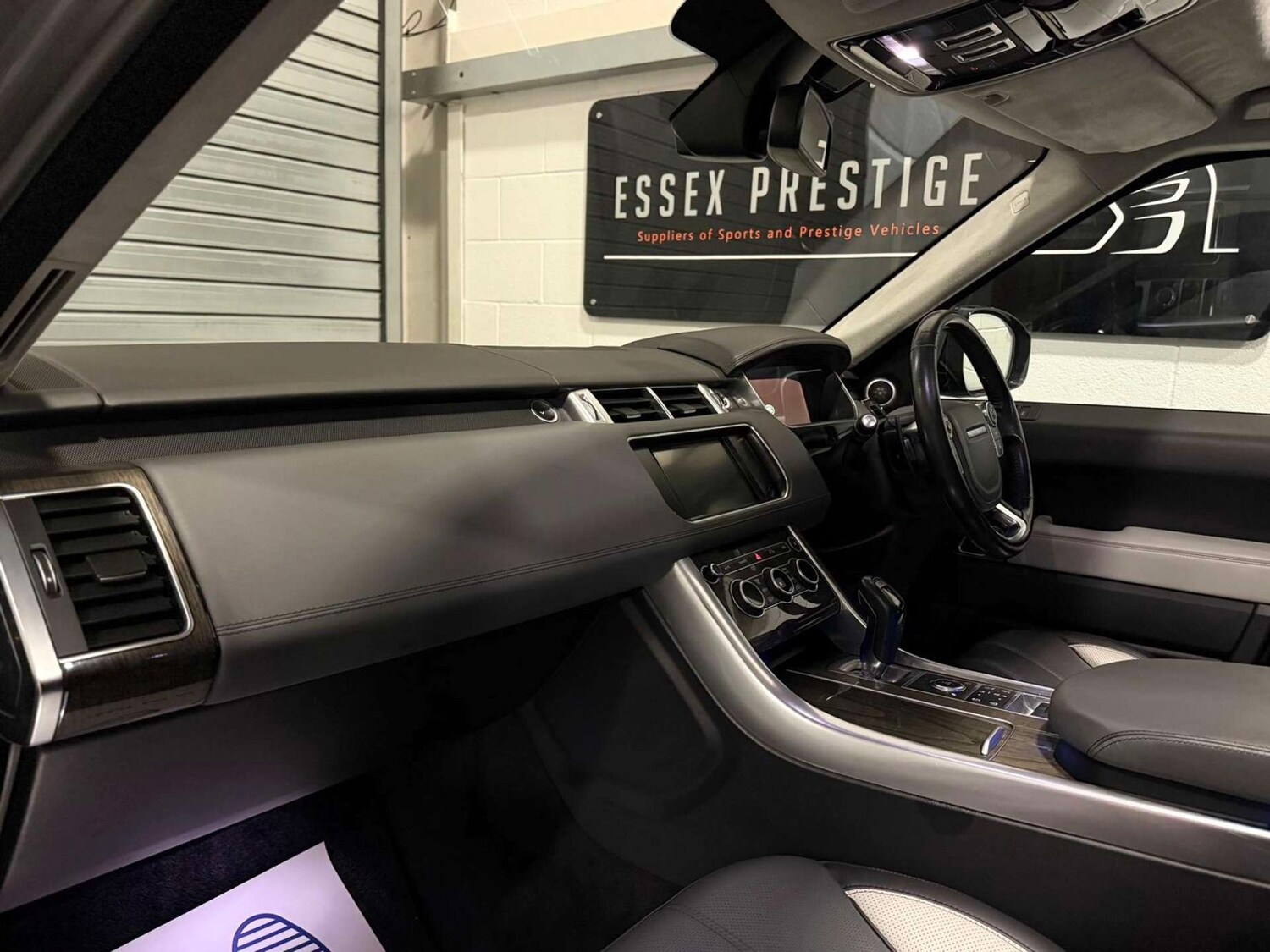 Used Land Rover Range Rover Sport 2016 for sale - 76896345: Photo 16