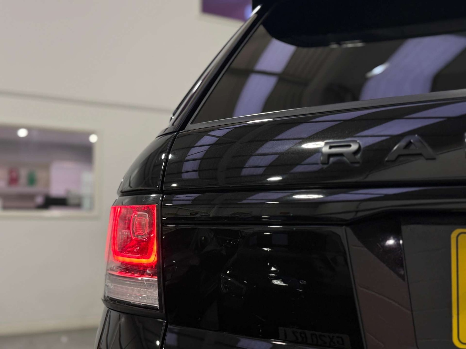 Used Land Rover Range Rover Sport 2016 for sale - 76344988: Photo 10
