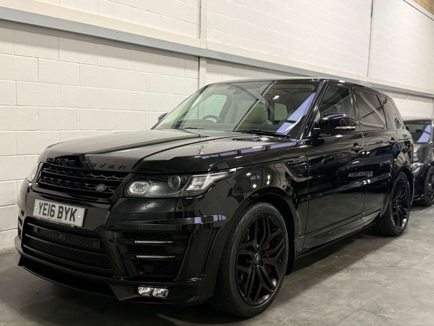 Used Land Rover Range Rover Sport 2016 for sale - 76344988: Photo 3