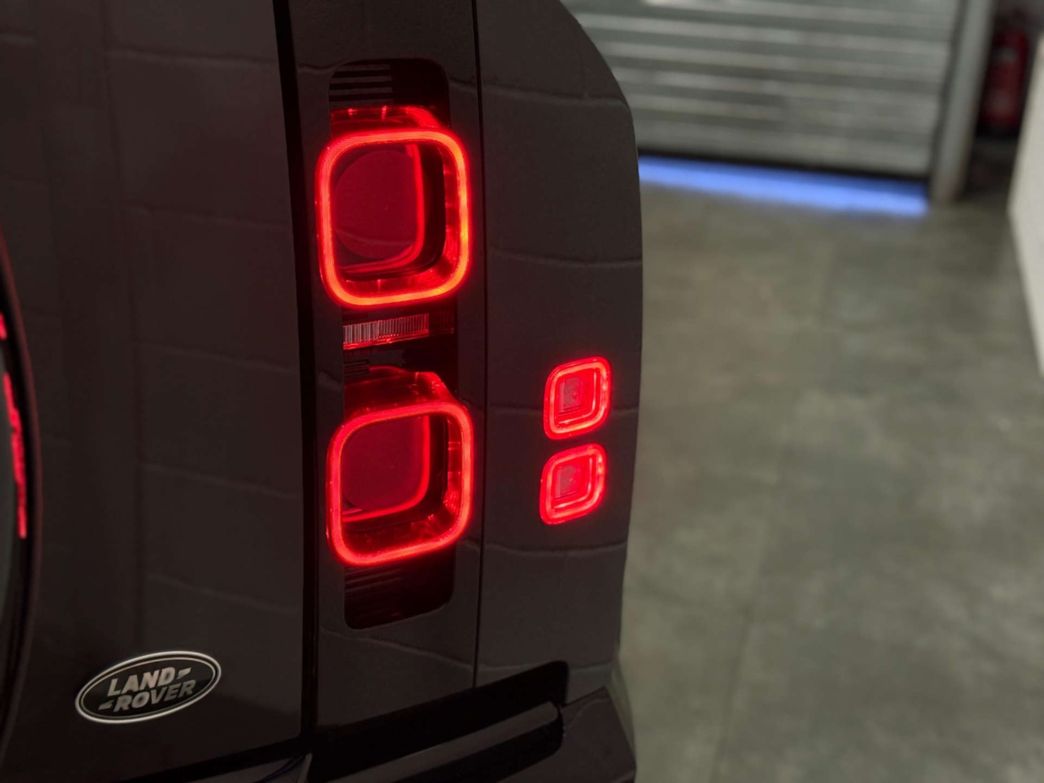 Used Land Rover Defender 2021 for sale - 77268897: Photo 12