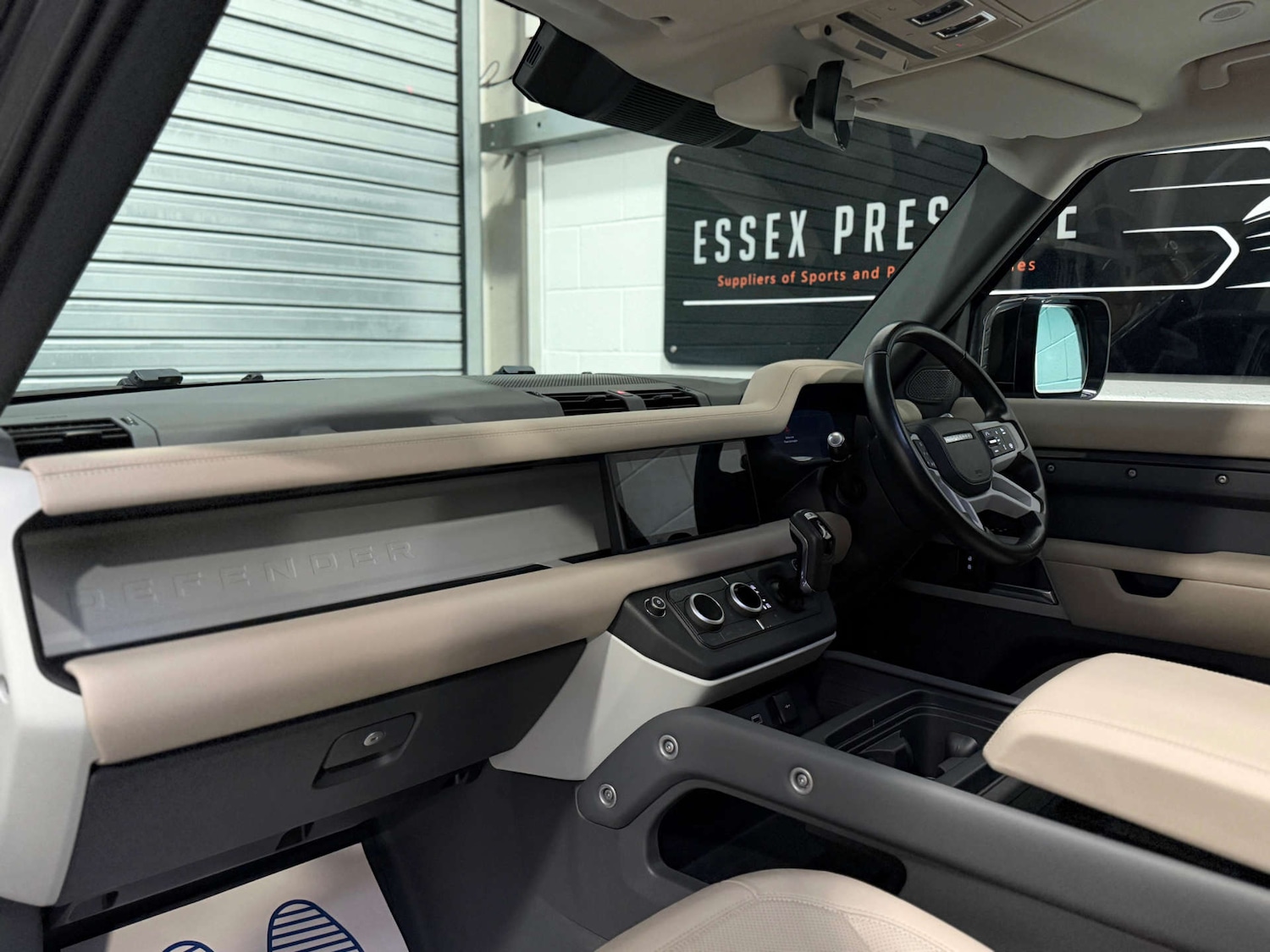 Used Land Rover Defender 2021 for sale - 77268897: Photo 16