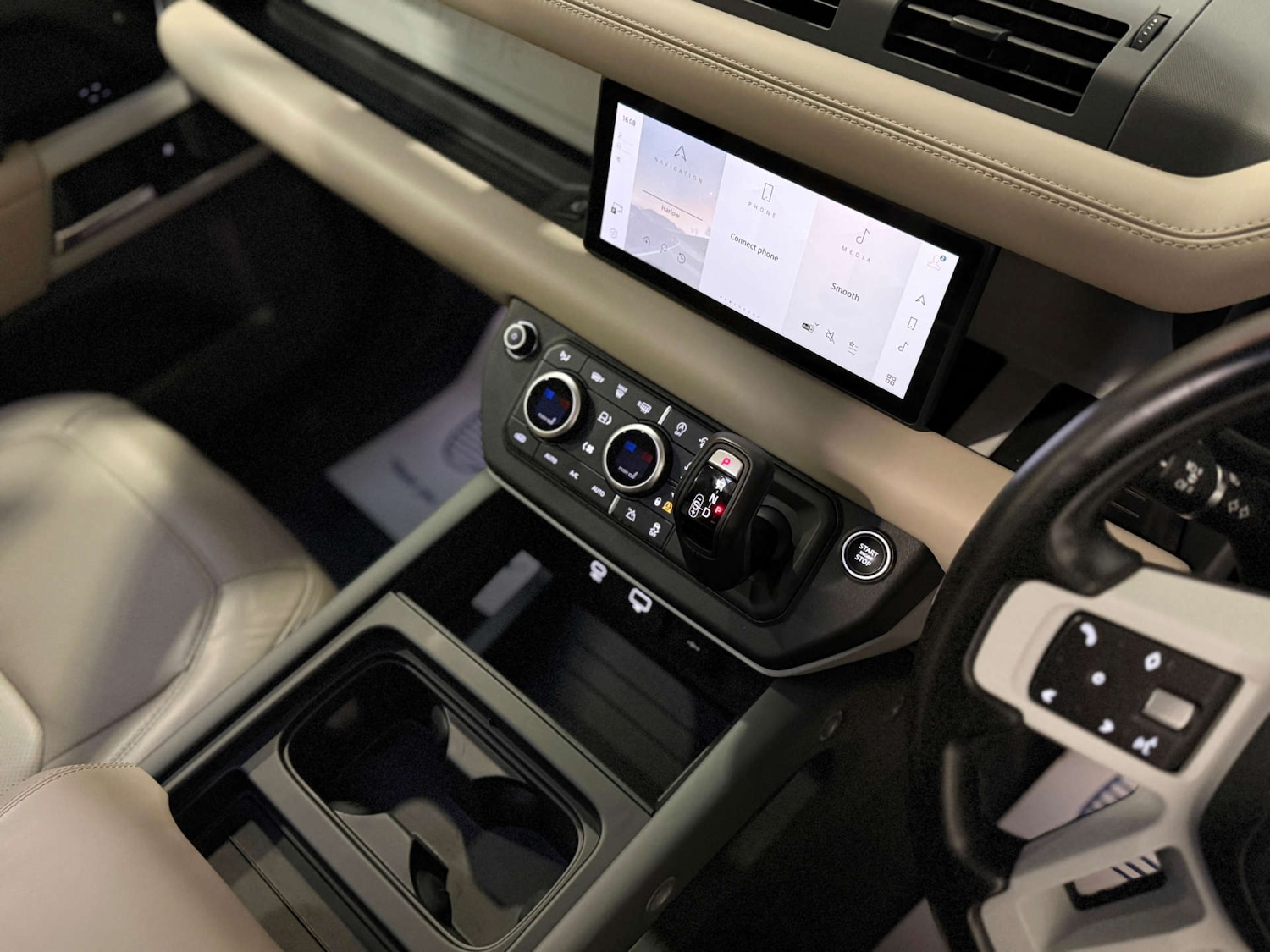 Used Land Rover Defender 2021 for sale - 77268897: Photo 19