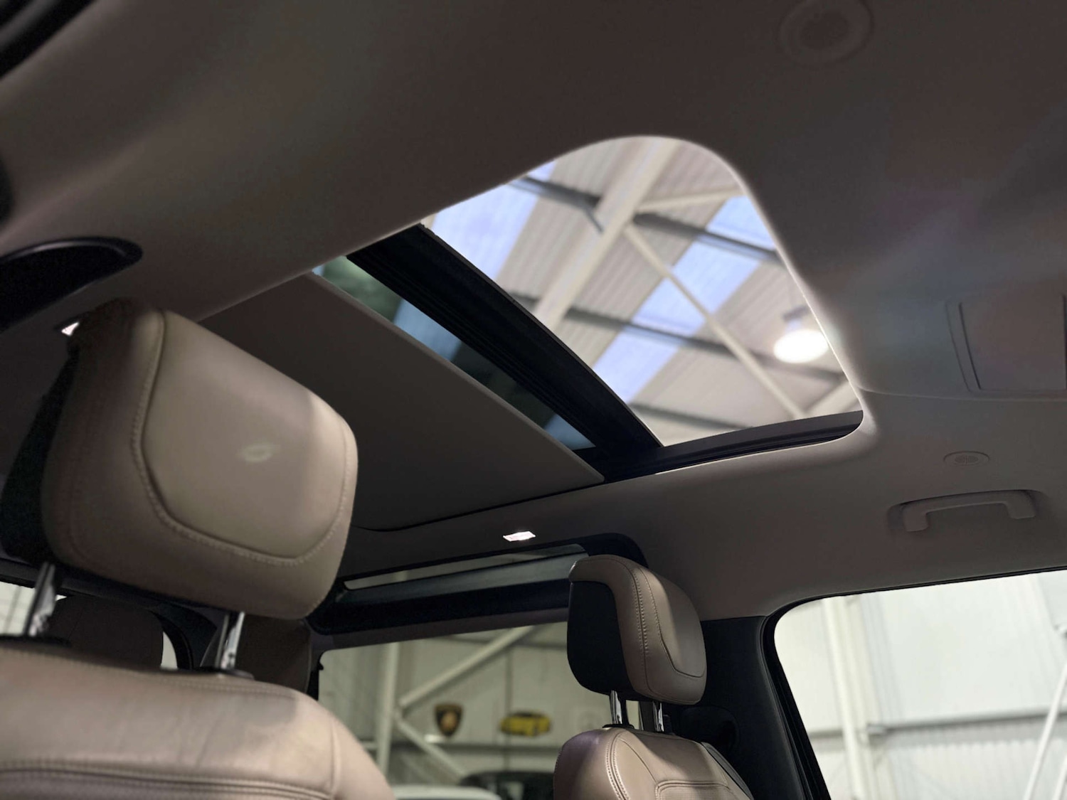 Used Land Rover Defender 2021 for sale - 77268897: Photo 20