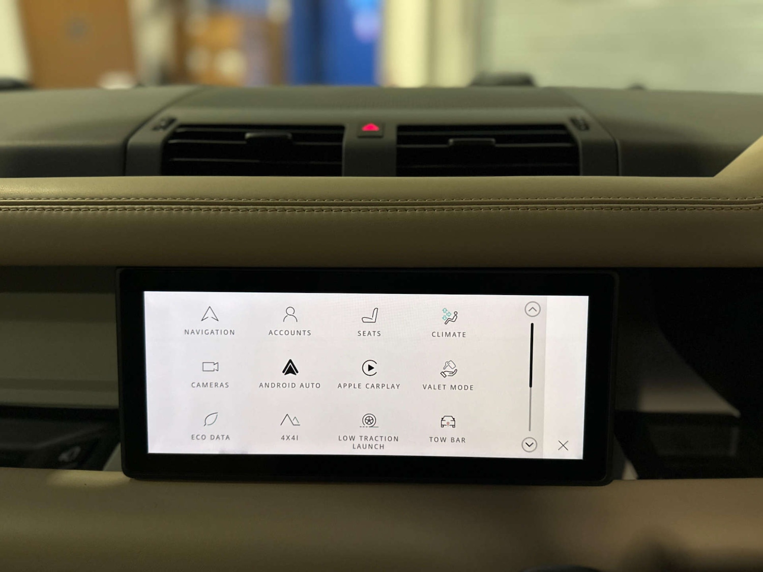 Used Land Rover Defender 2021 for sale - 77268897: Photo 26