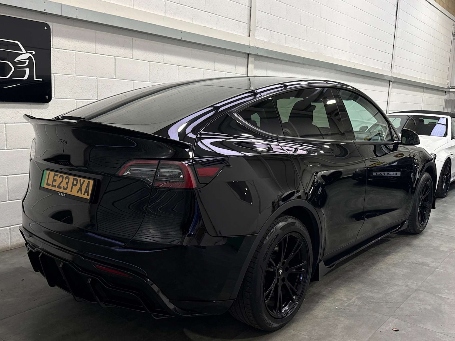 Used Tesla Model Y 2023 for sale - 76896363: Photo 6