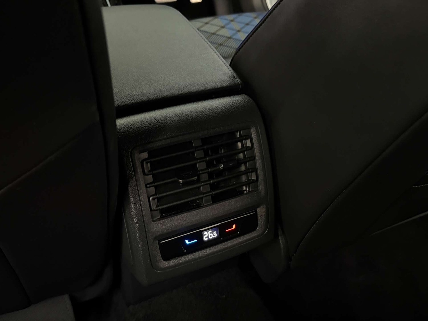 Used Volkswagen Golf 2023 for sale - 76363949: Photo 31