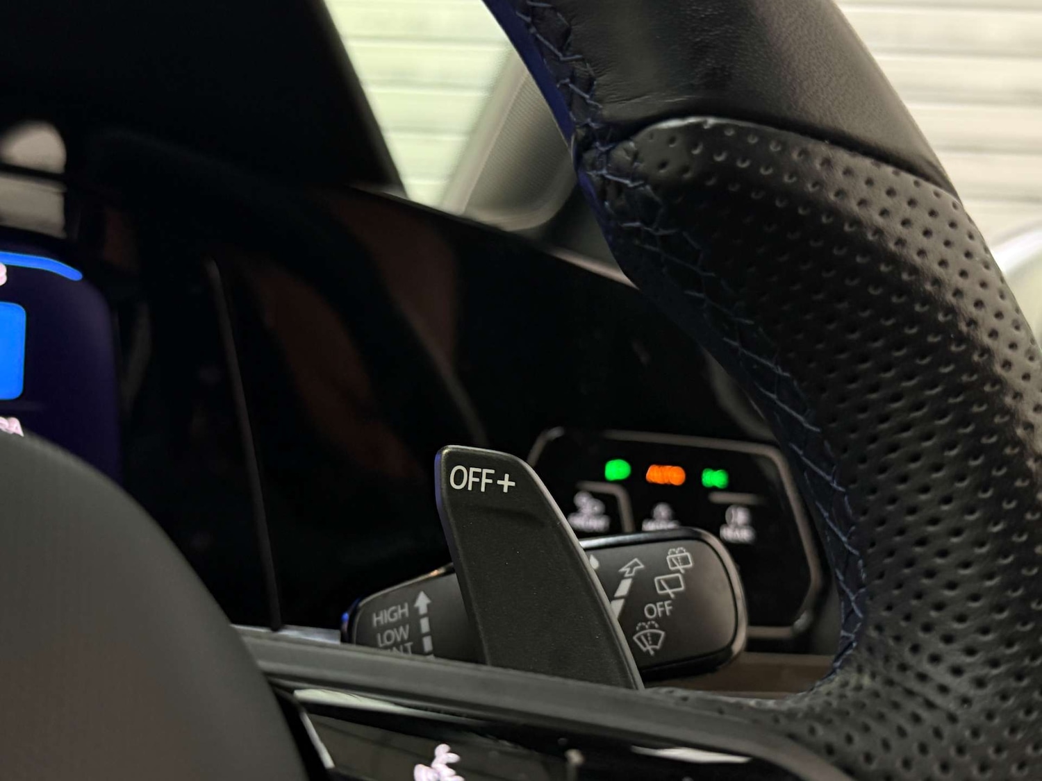 Used Volkswagen Golf 2023 for sale - 76363949: Photo 32