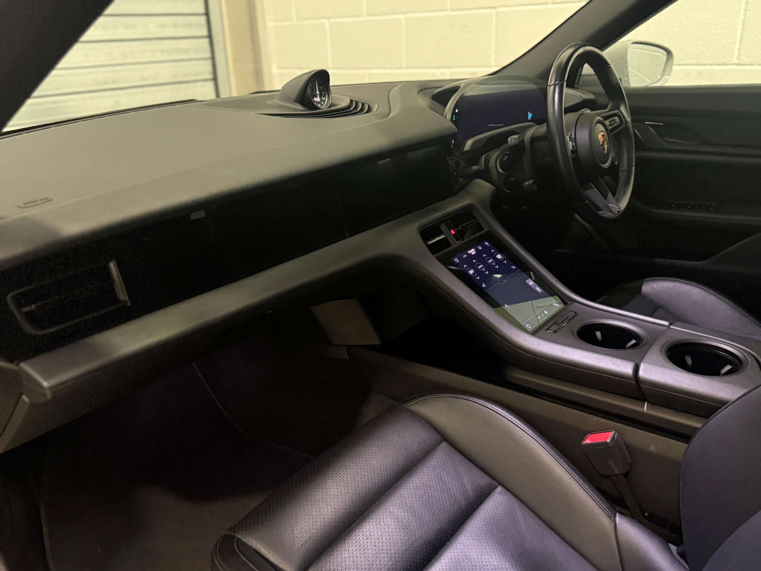 Used Porsche Taycan 2021 for sale - 77911313: Photo 16