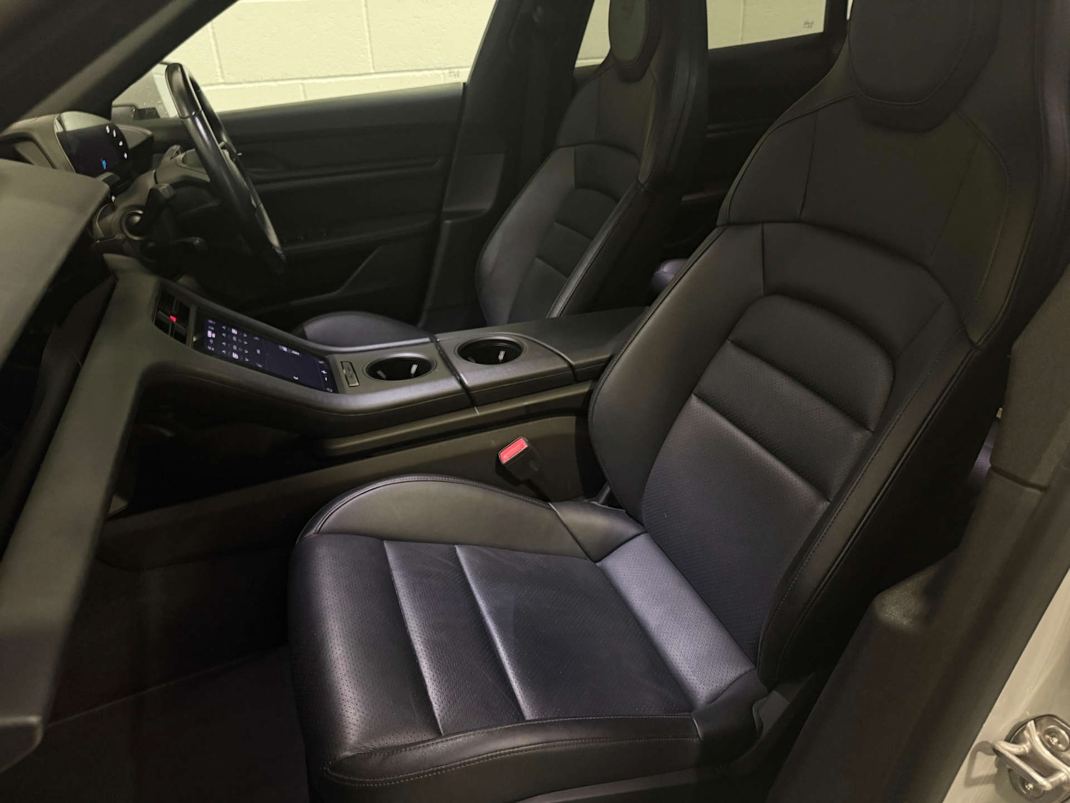 Used Porsche Taycan 2021 for sale - 77911313: Photo 17