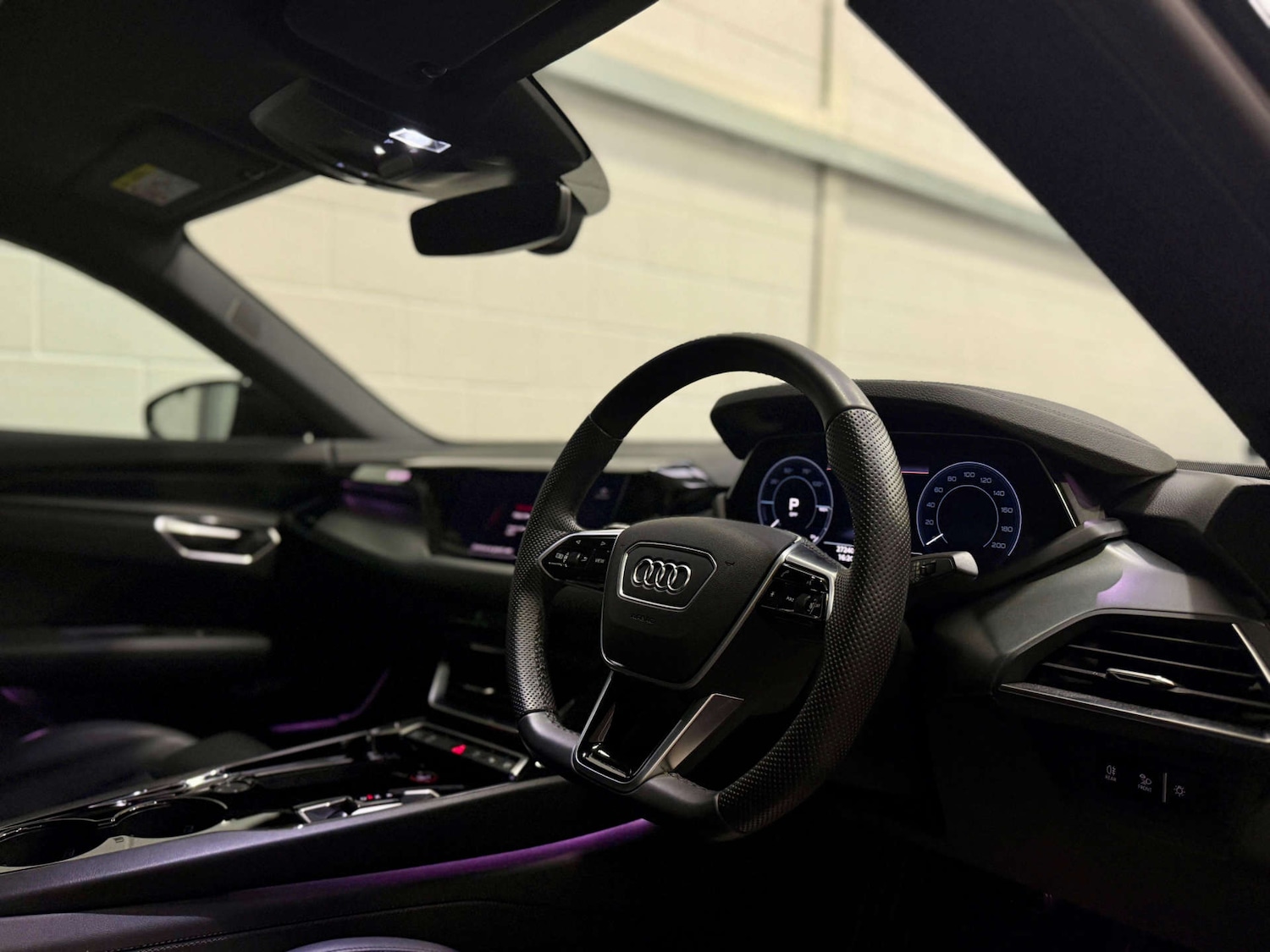 Used Audi e-tron GT 2022 for sale - 76165323: Photo 15