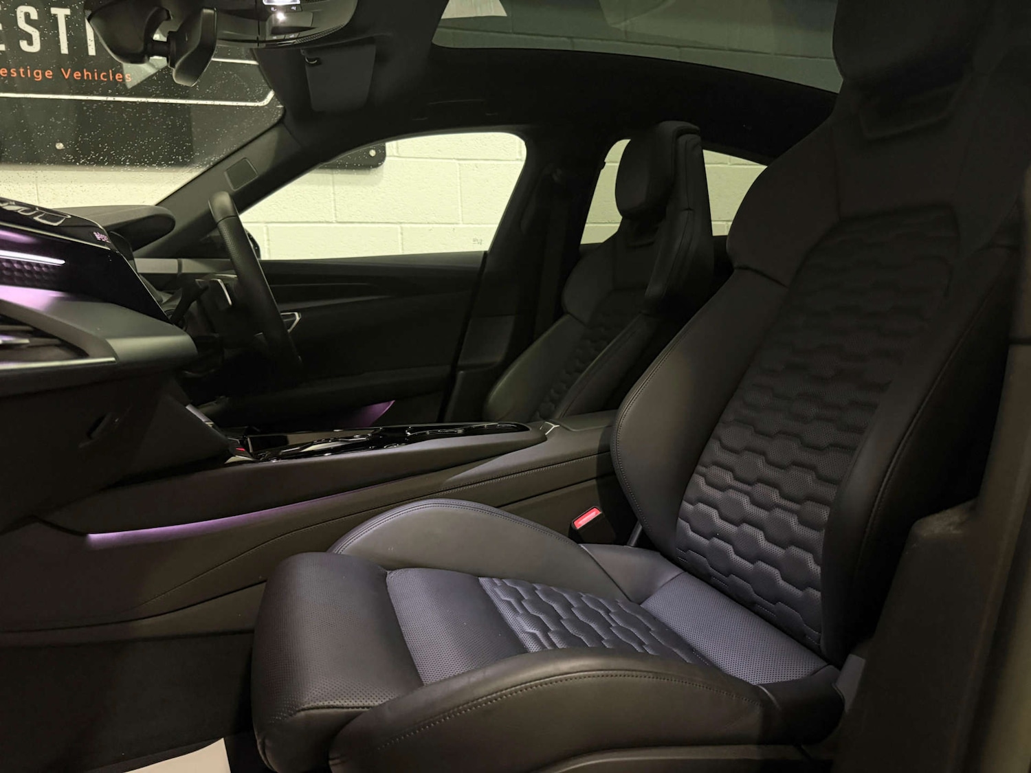Used Audi e-tron GT 2022 for sale - 76165323: Photo 18