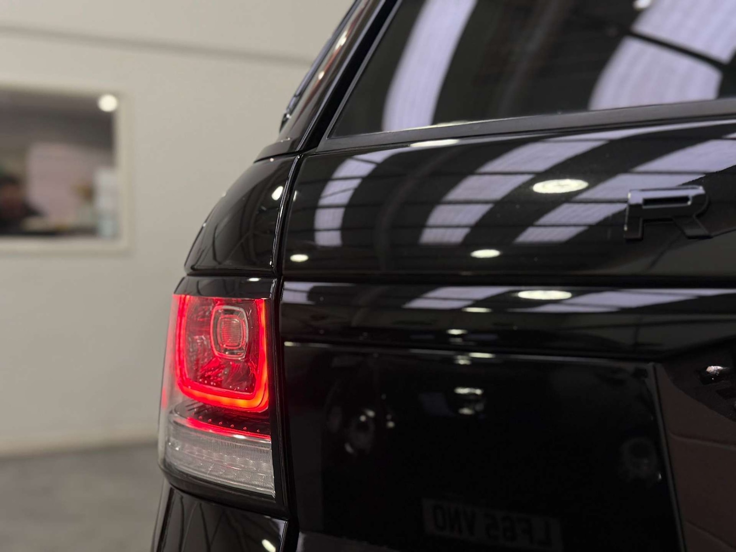 Used Land Rover Range Rover Sport 2017 for sale - 76495854: Photo 10