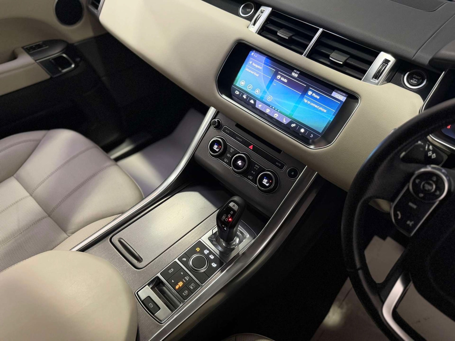 Used Land Rover Range Rover Sport 2017 for sale - 76495854: Photo 19