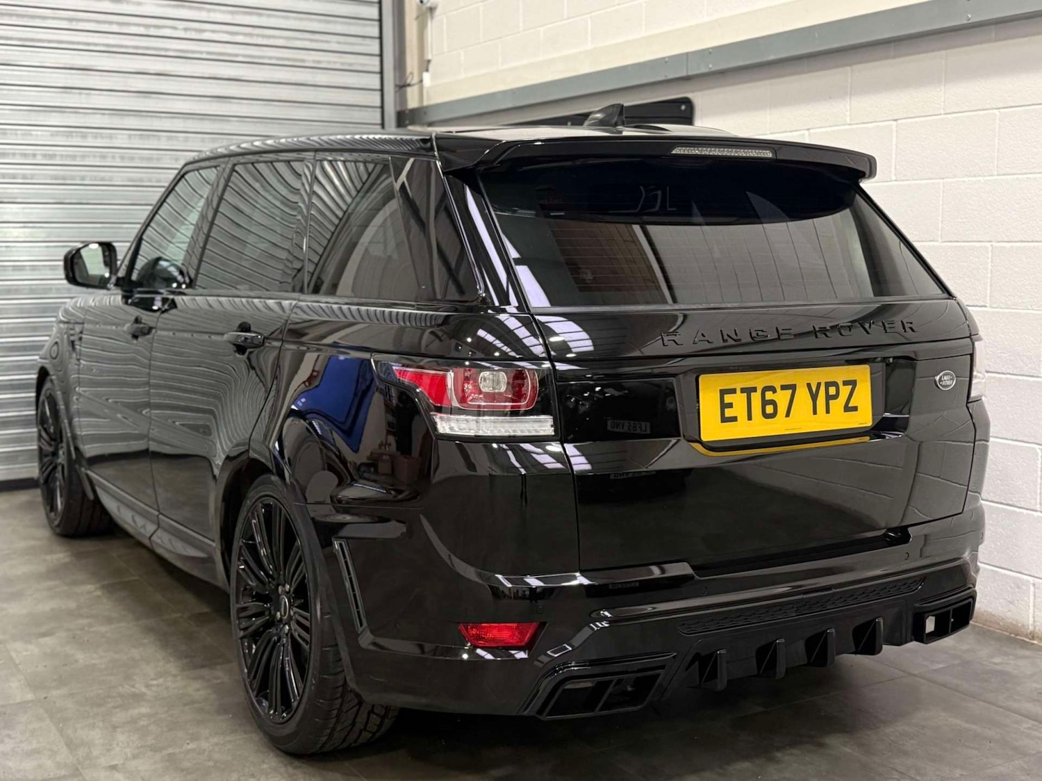 Used Land Rover Range Rover Sport 2017 for sale - 76495854: Photo 8