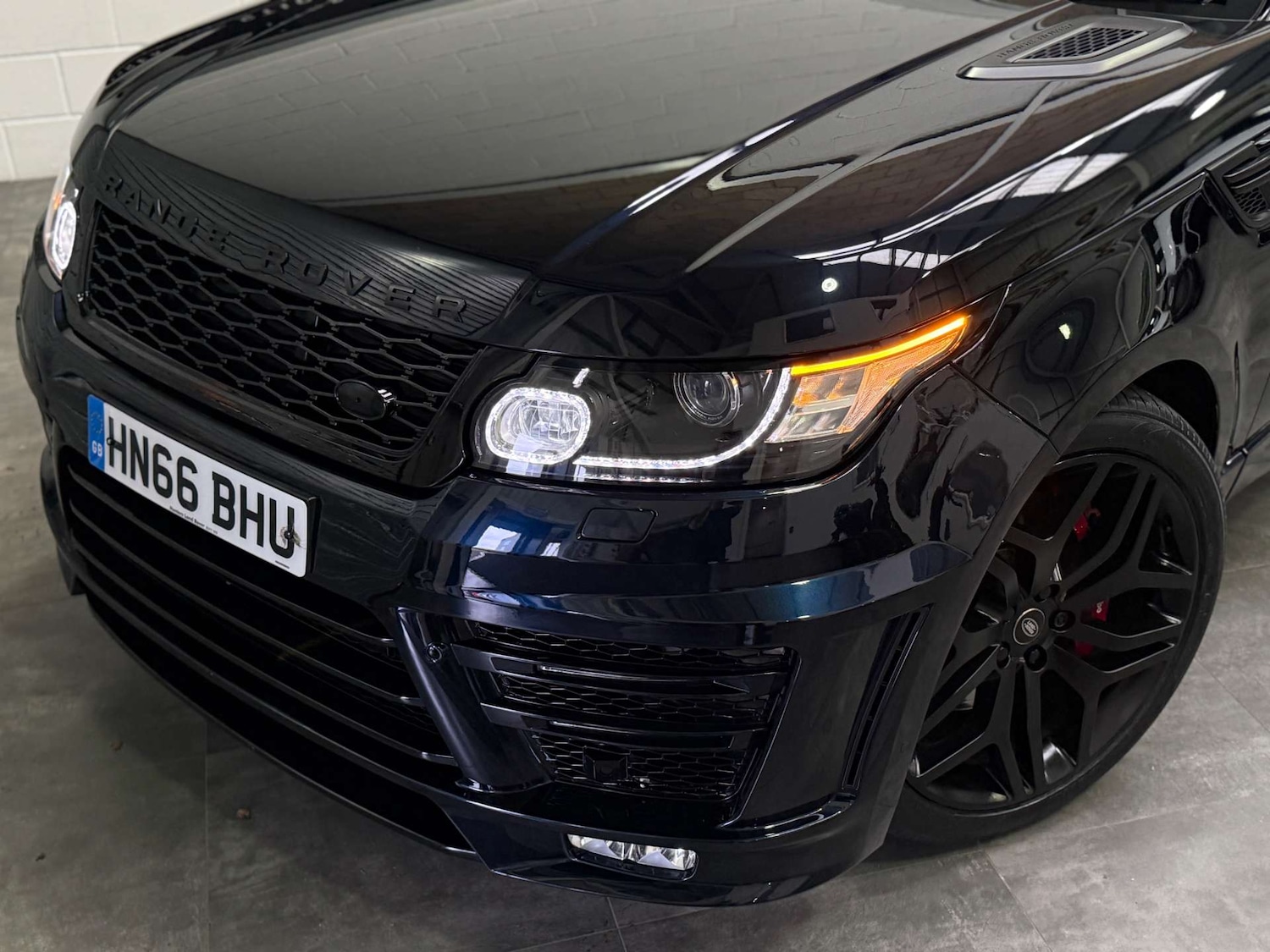 Used Land Rover Range Rover Sport 2016 for sale - 78182131: Photo 11