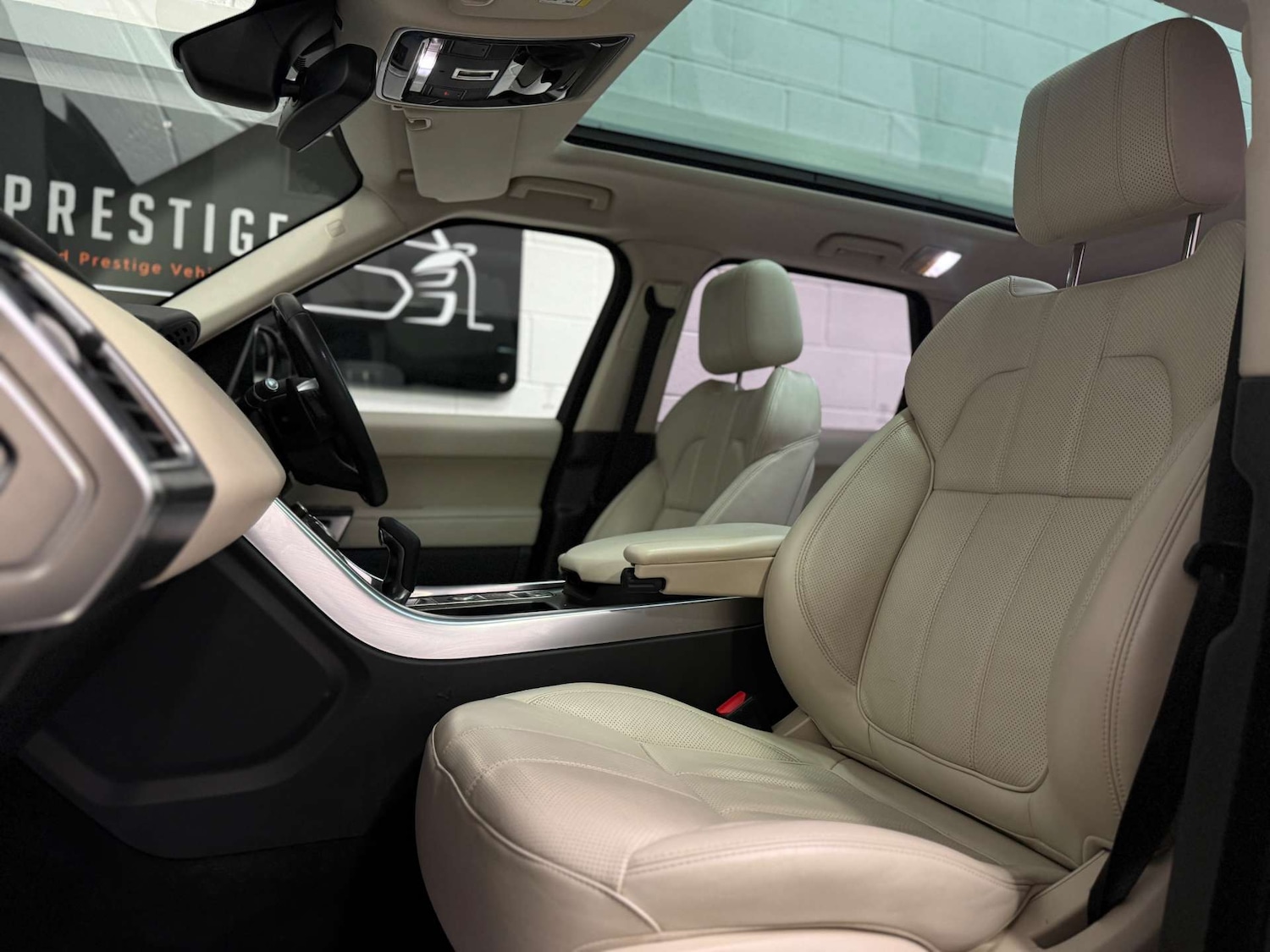 Used Land Rover Range Rover Sport 2016 for sale - 78182131: Photo 16