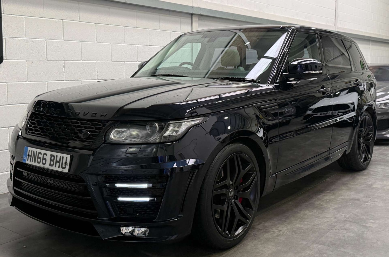 Used Land Rover Range Rover Sport 2016 for sale - 78182131: Photo 3
