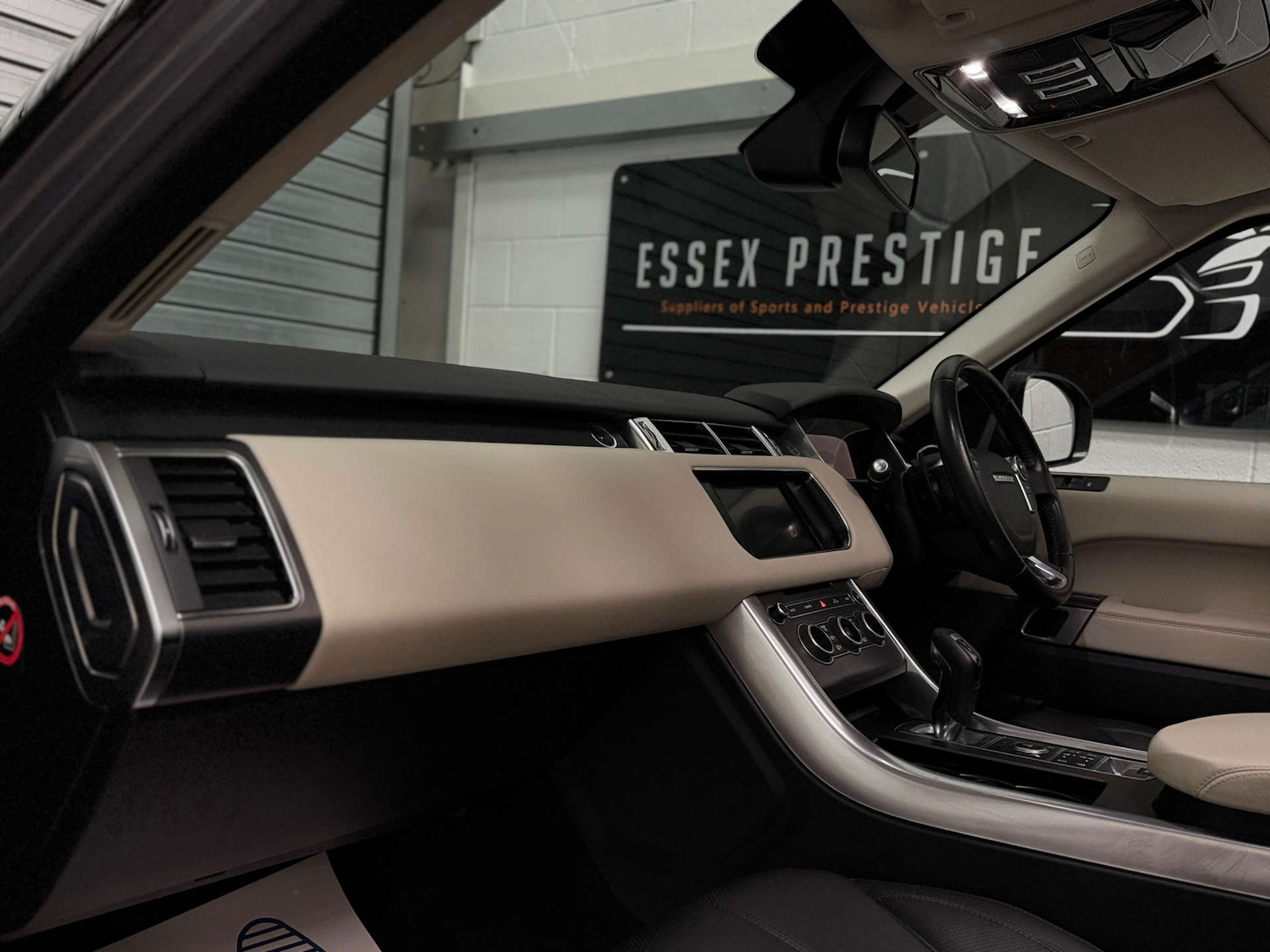 Used Land Rover Range Rover Sport 2016 for sale - 76345000: Photo 16