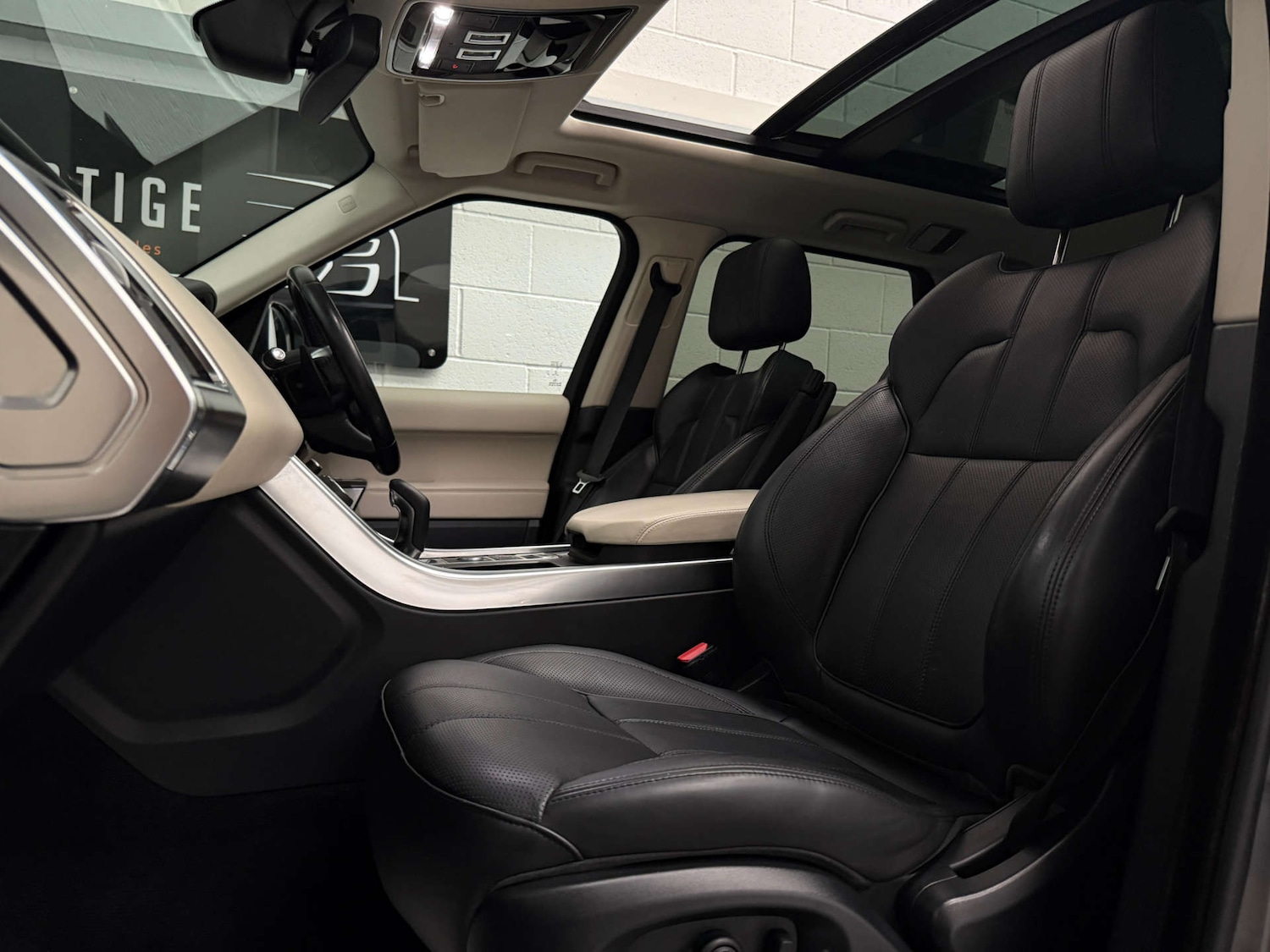 Used Land Rover Range Rover Sport 2016 for sale - 76345000: Photo 17