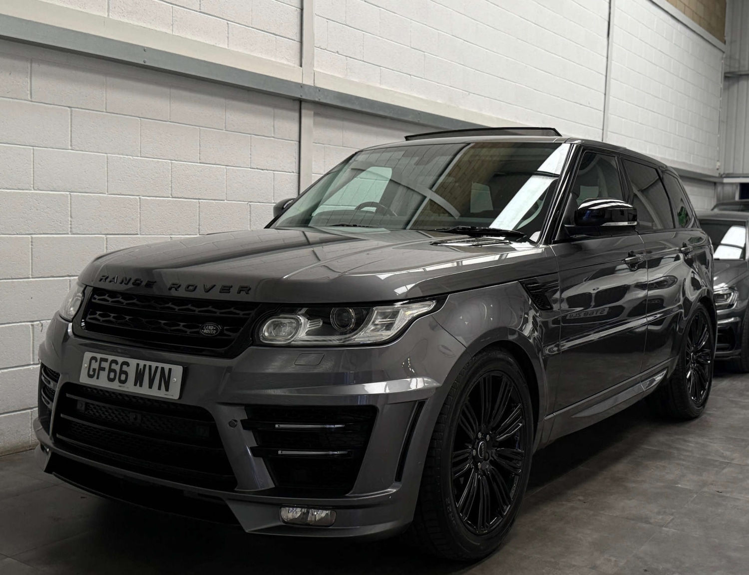 Used Land Rover Range Rover Sport 2016 for sale - 76345000: Photo 3