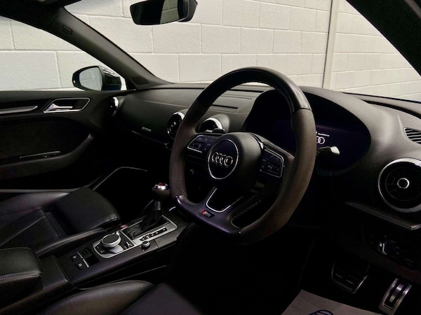 Used Audi RS3 2017 for sale - 76280379: Photo 18