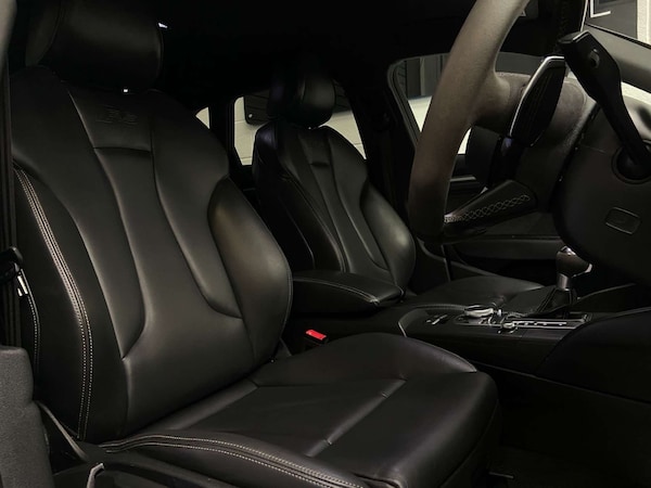Used Audi RS3 2017 for sale - 76280379: Photo 19