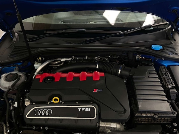 Used Audi RS3 2017 for sale - 76280379: Photo 30