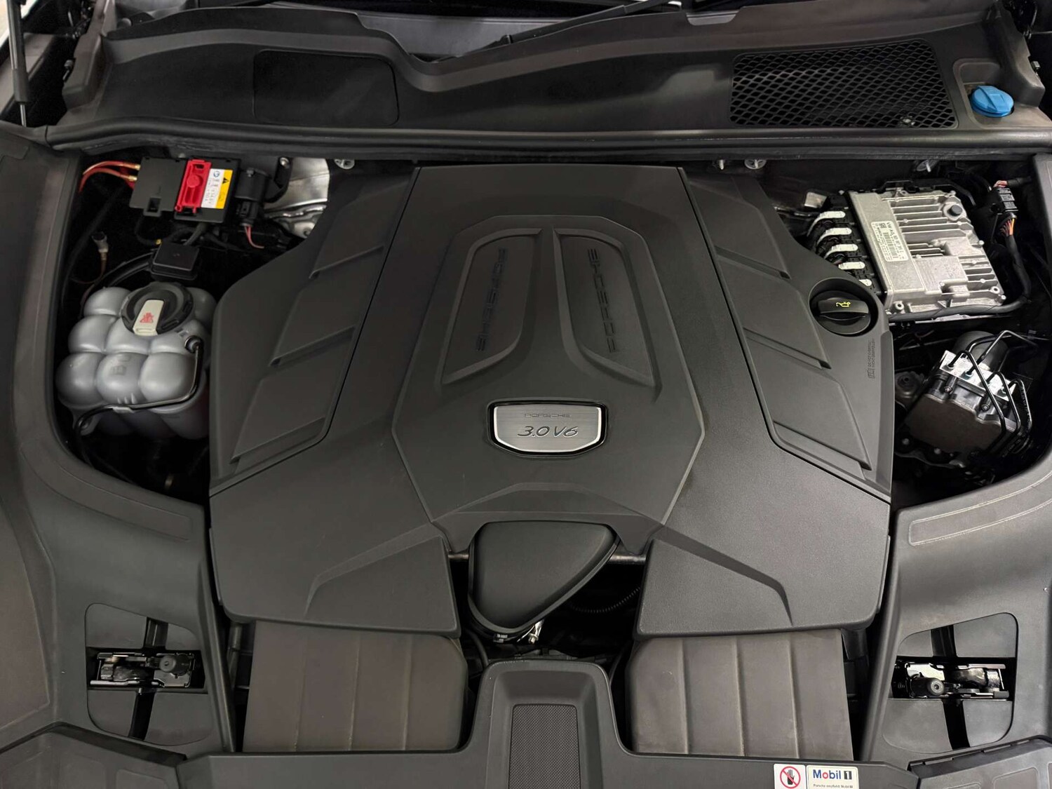 Used Porsche Cayenne 2019 for sale - 76322861: Photo 26