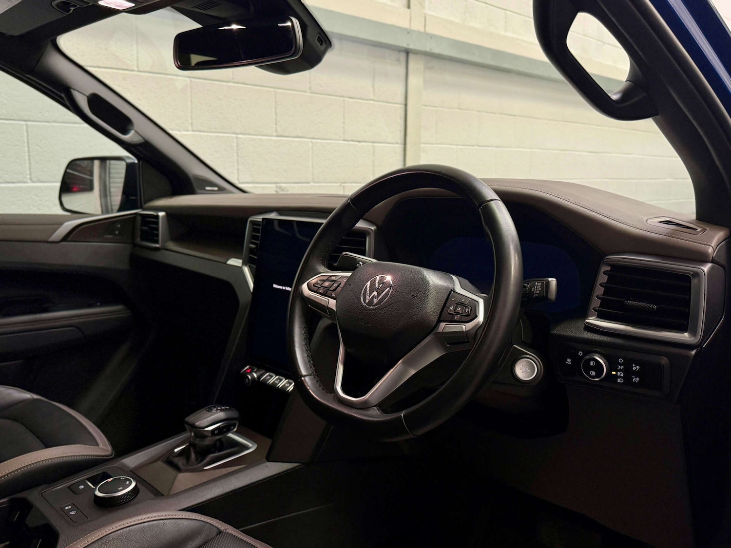 Used Volkswagen Amarok 2023 for sale - 77031685: Photo 16