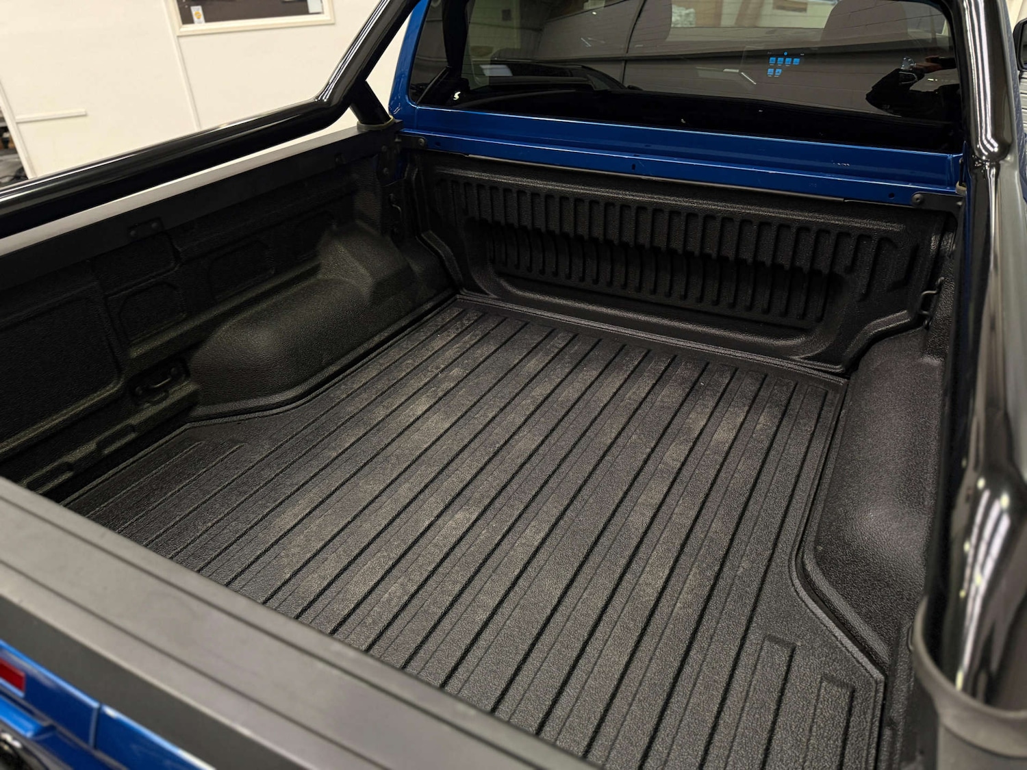 Used Volkswagen Amarok 2023 for sale - 77031685: Photo 28