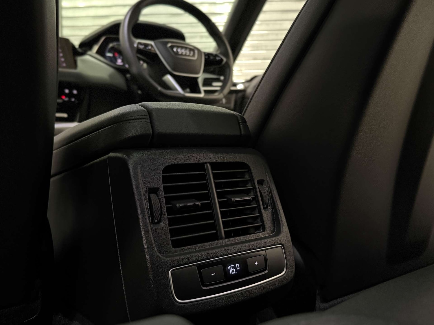 Used Audi e-tron GT 2022 for sale - 76491019: Photo 24