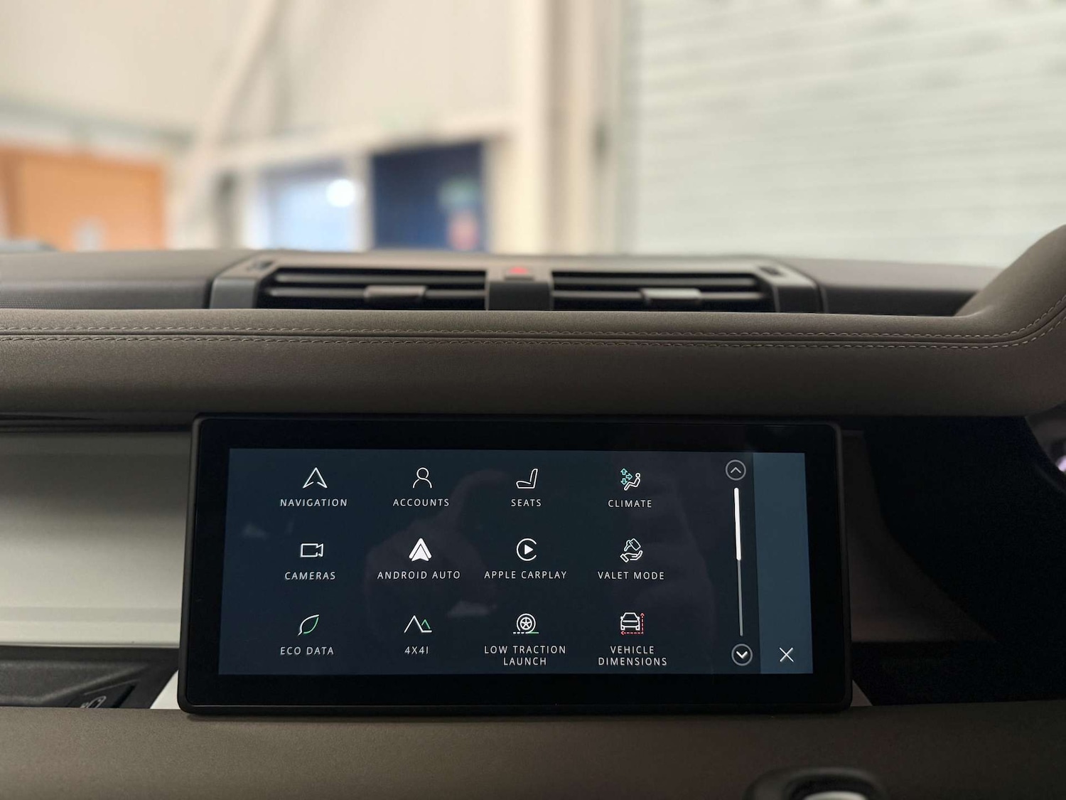 Used Land Rover Defender 2022 for sale - 77850684: Photo 27