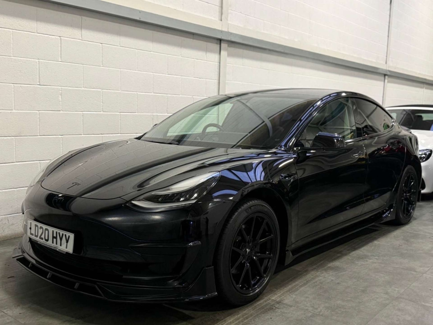 Used Tesla Model 3 2020 for sale - 76910605: Photo 3