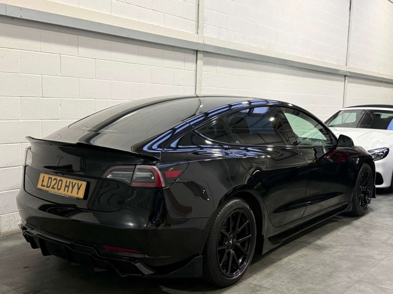 Used Tesla Model 3 2020 for sale - 76910605: Photo 6