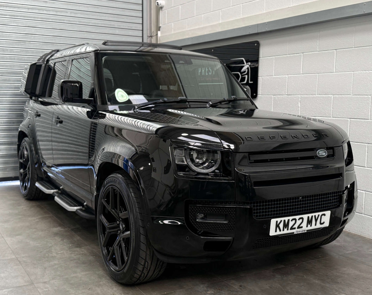 Used Land Rover Defender 2022 for sale - 78128728: Photo 1