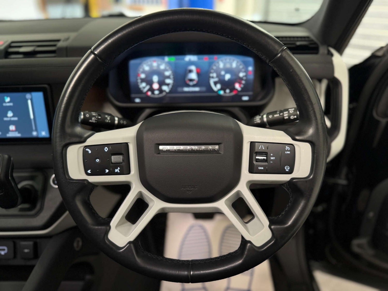 Used Land Rover Defender 2022 for sale - 78128728: Photo 12