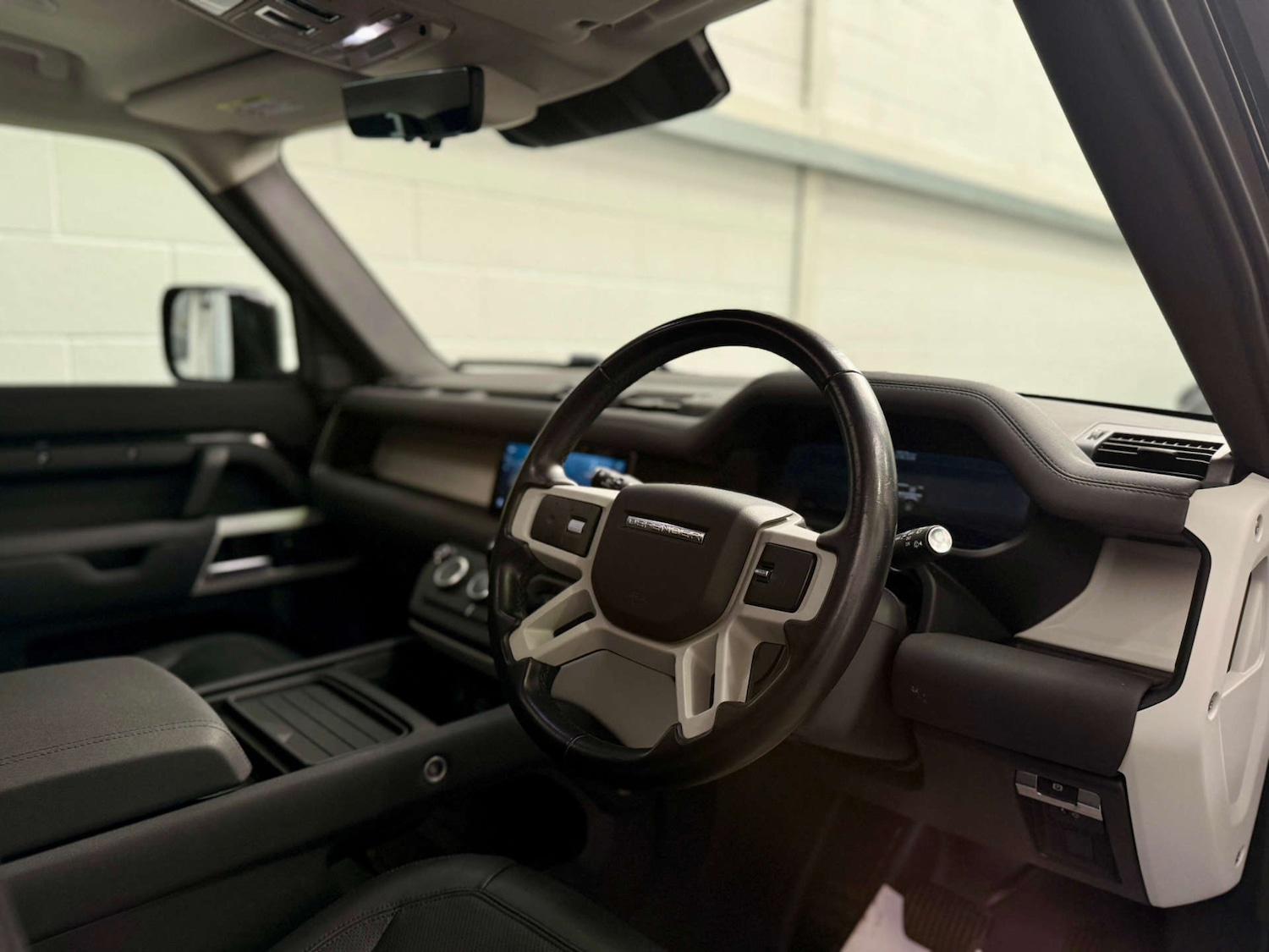 Used Land Rover Defender 2022 for sale - 78128728: Photo 13