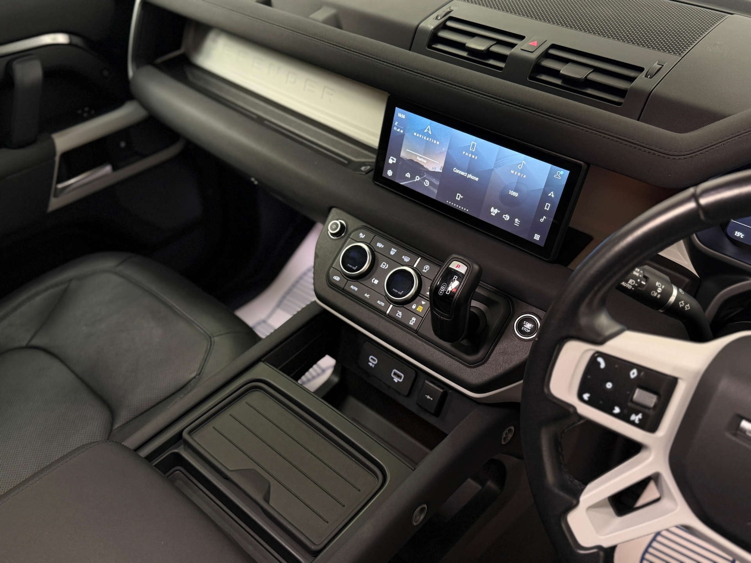 Used Land Rover Defender 2022 for sale - 78128728: Photo 18