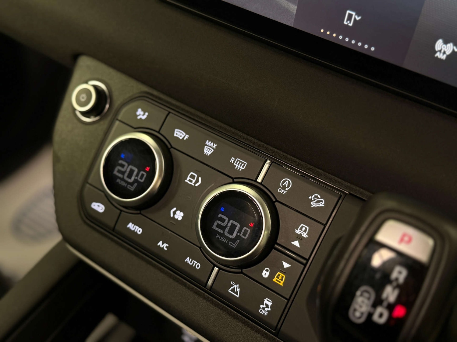 Used Land Rover Defender 2022 for sale - 78128728: Photo 21