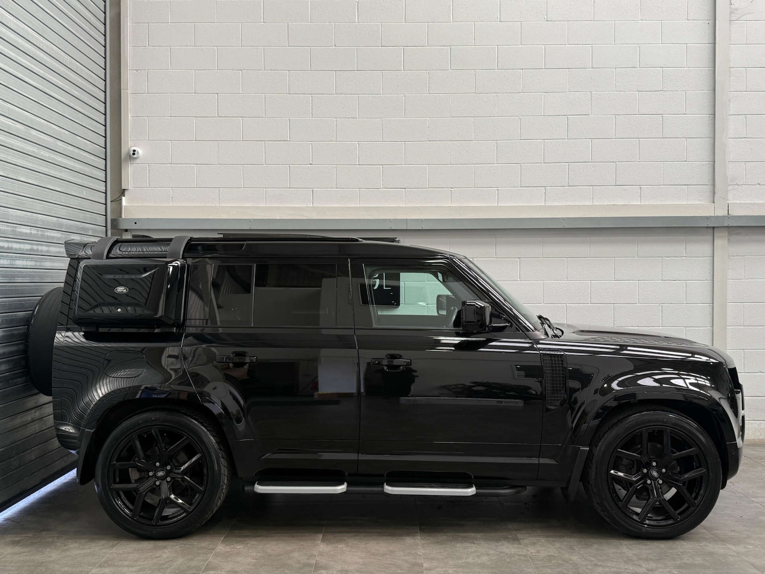 Used Land Rover Defender 2022 for sale - 78128728: Photo 4