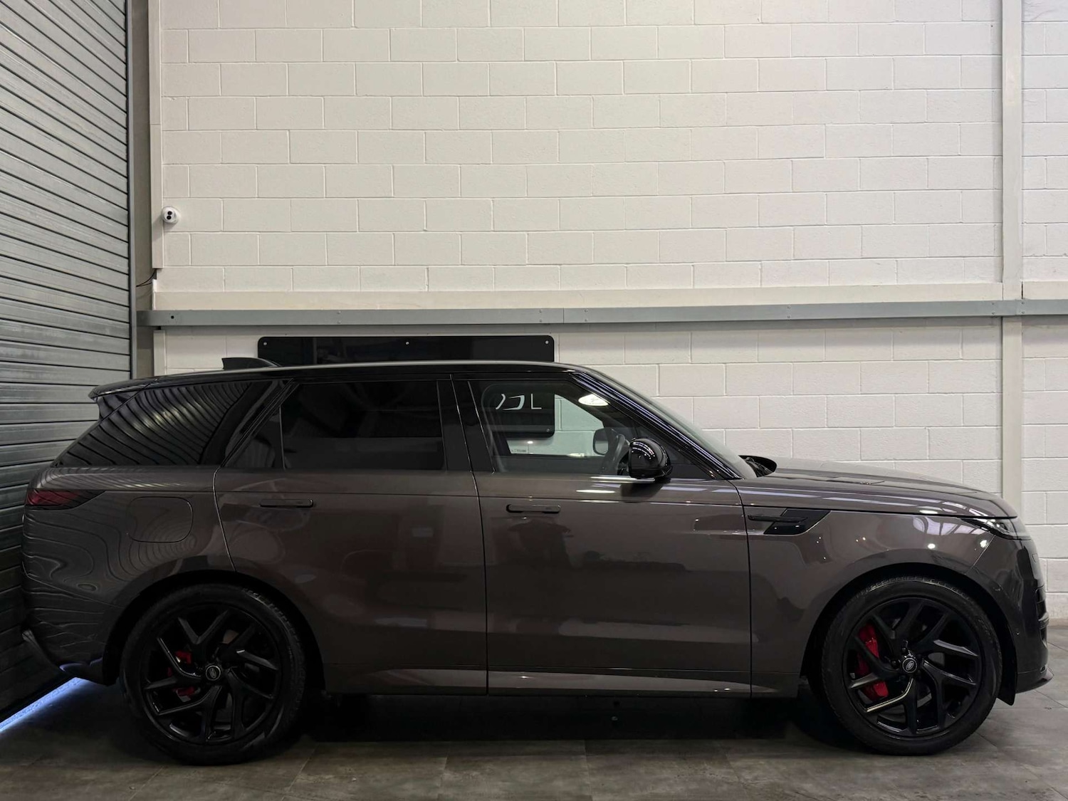 Used Land Rover Range Rover Sport 2023 for sale - 76429355: Photo 3