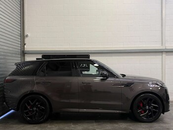 Used Land Rover Range Rover Sport 2023 for sale - 76429355: Photo