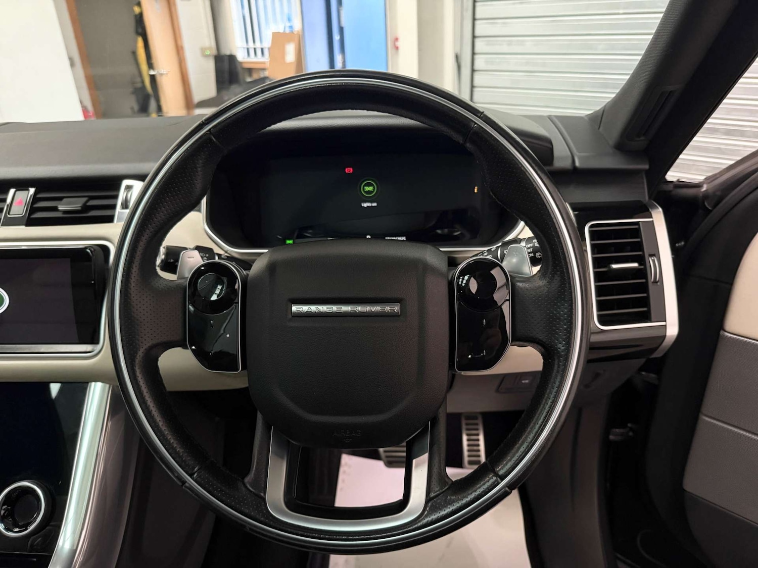 Used Land Rover Range Rover Sport 2018 for sale - 76197233: Photo 15